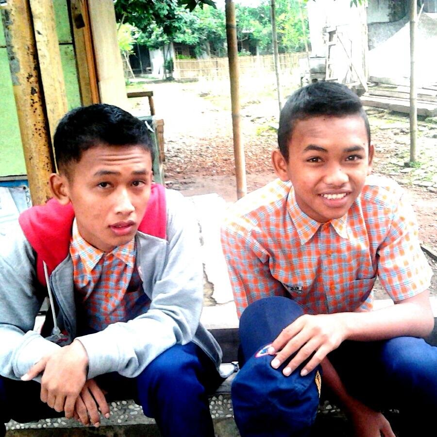 Anak Ucing Kacugak Paku, Naon Siah Anying, Pakyu !!! ┌П┐(˘̩̩̩(••)˘̩̩̩)┌П┐