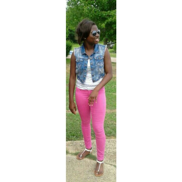 yall follow me , new page. ill follow back