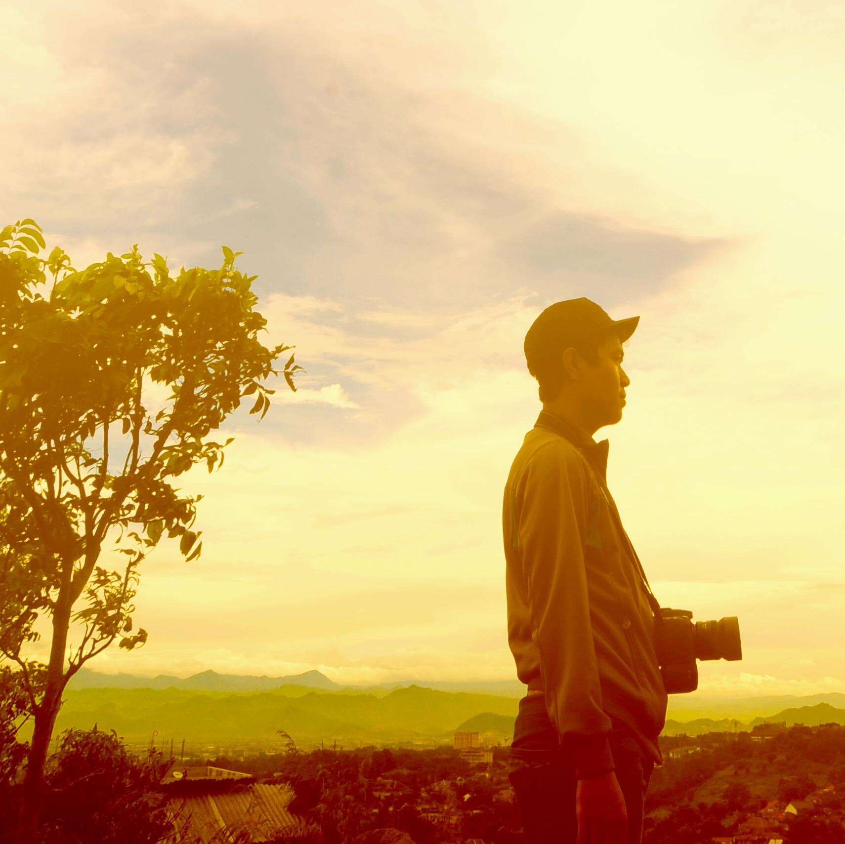 Graphic Designer & Photographer
