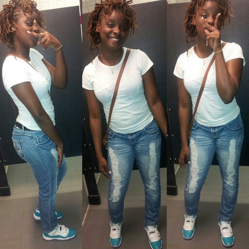 Bitches Hate EveryWhere I Go But Yet I Still Walk Through The Crowd Like I Caint Be Touched.  I Feel Like Caint Nobody Fuck W. Me ✌✌