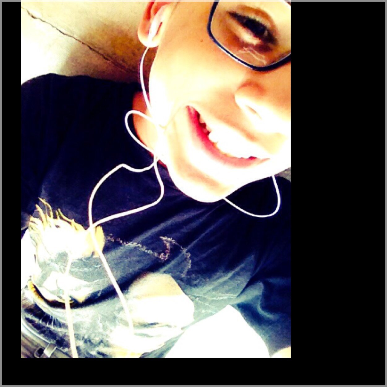 drughousez's profile picture. Always do it big neva do it tiny.✊