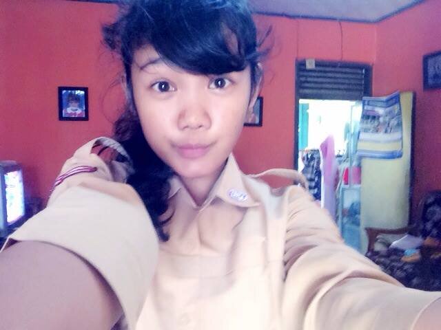 ElzaMoelyaF's profile picture. Elza Moelya Fitri | Cilacap, 23 Agustus 1999 | SMP N 1 Karangpucung | Mr.P {}