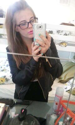 17 love my stressica and spanner :* love piercings and tattoos 3 living life to the full :*