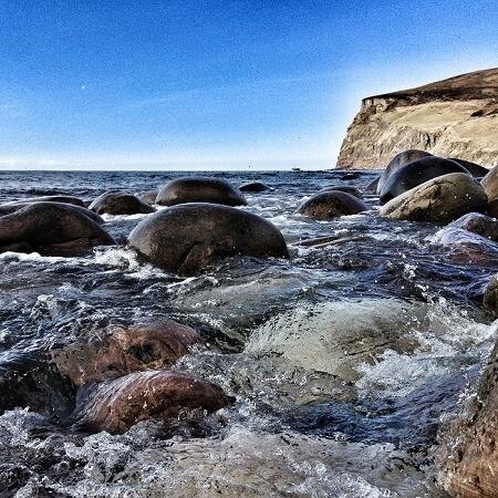 words_waves's profile picture. Words and Waves: a dialogical approach to discourse, community, and marine renewable energy in Orkney. PhD project by Rebecca Ford @NordicUHI