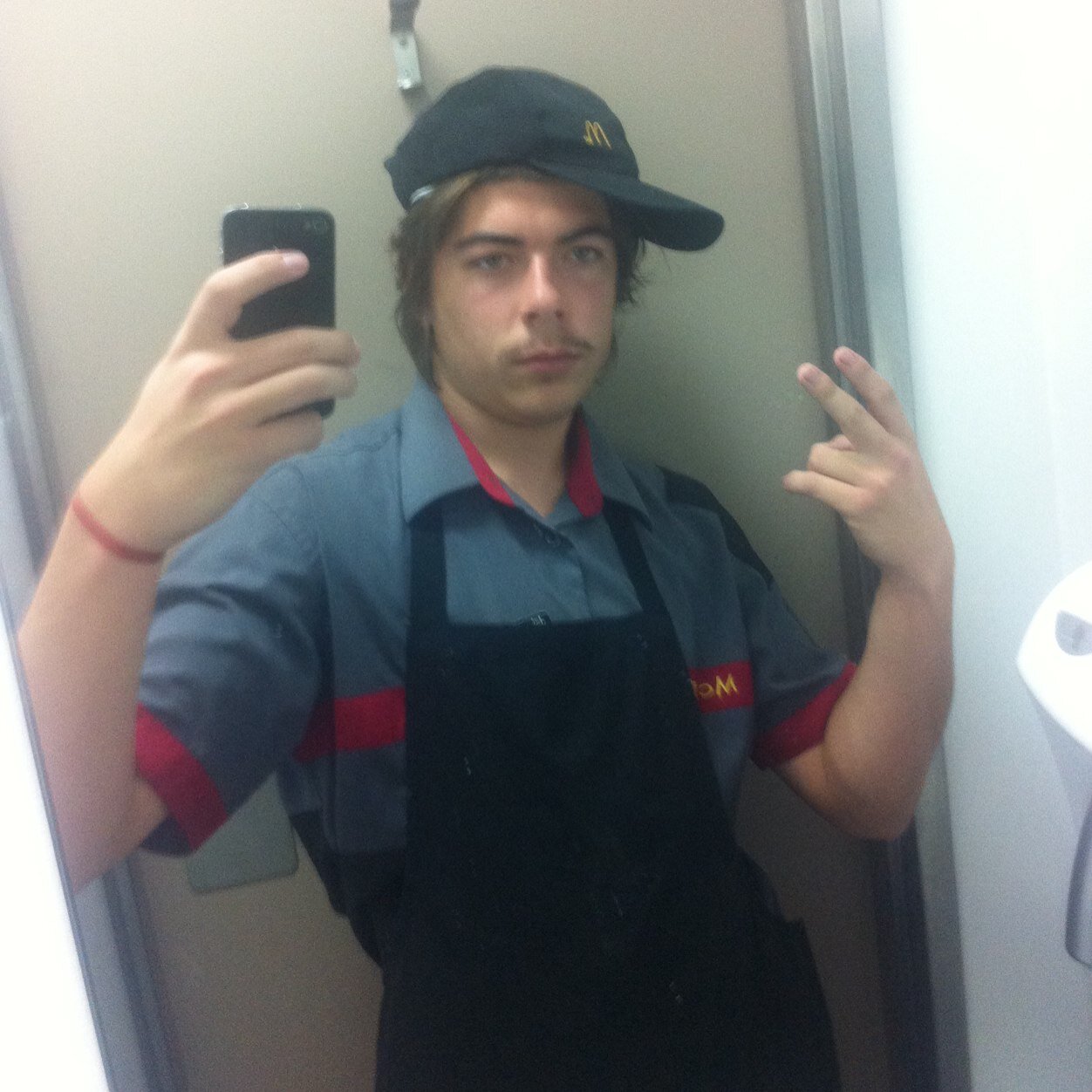 J_baileyyy's profile picture. 