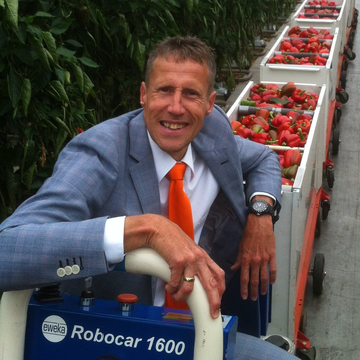 Accountmanager Food & Agri @RaboWestBetuwe | #Agri | West Betuwe | getrouwd met Bianca | houdt van #wielrennen | #Rabobank