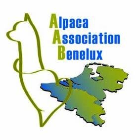 AAB is an international association in the Benelux that promotes all about alpacas, gives information and advise to her members and organises alpacashows.