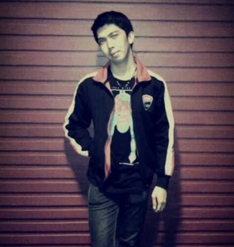Full time traveler. Adventurer. Part time actor. IT graduate. Writer. Bikers. Musician-Songwriter - MM99cloth® - Enviromentalist