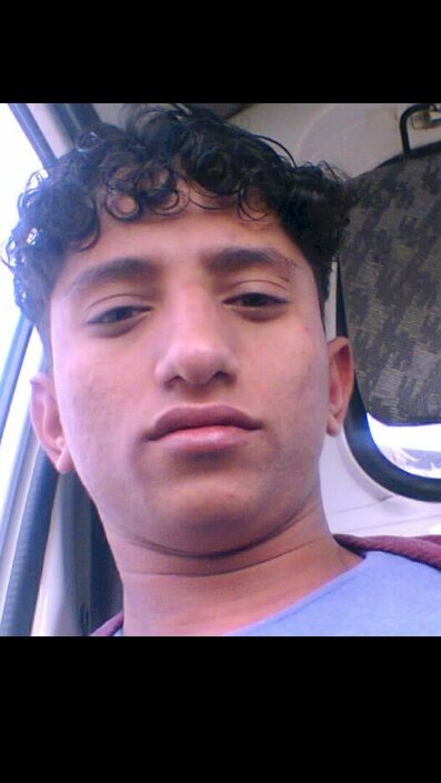 قلبي مشتاق لليمن السعيد ممزق