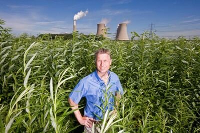 StrawsonJohn's profile picture. Husband, Father and farmer with interest in Rural issues and renewable energy.  
Special involvement with Nuffield Scholarsips, CLA, NFBA, TVIDB