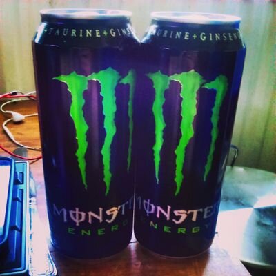 We are currently an up rising call of duty competitive team, Looking to expand. Will represent anybody willing to offer free GFX.