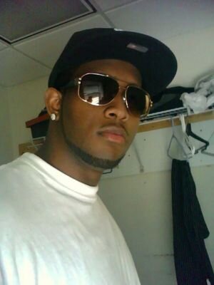 K_Songz413's profile picture. LOVE LIVE LIFE