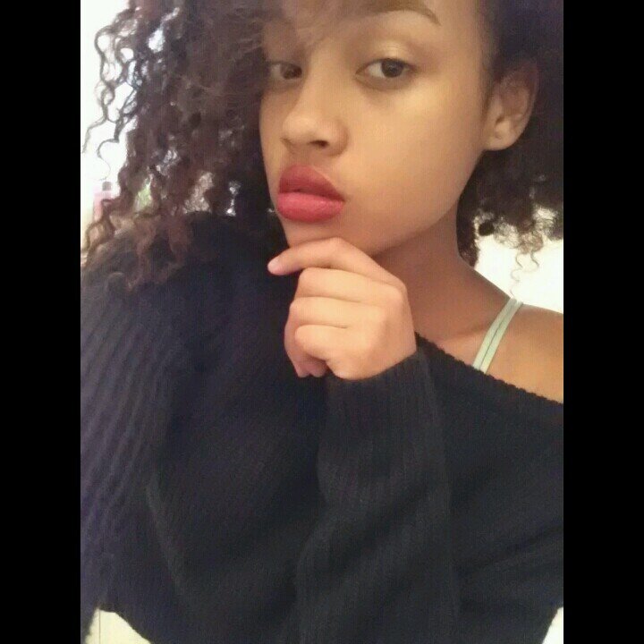 Dgaf_liz's profile picture. depression & drugs.