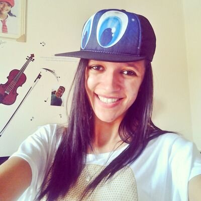 seja vc msm, não mude pelo os outros pq quem te ama nao te muda apenas te completa. fé em DEUS ,Foco , Força e FÉ !!!