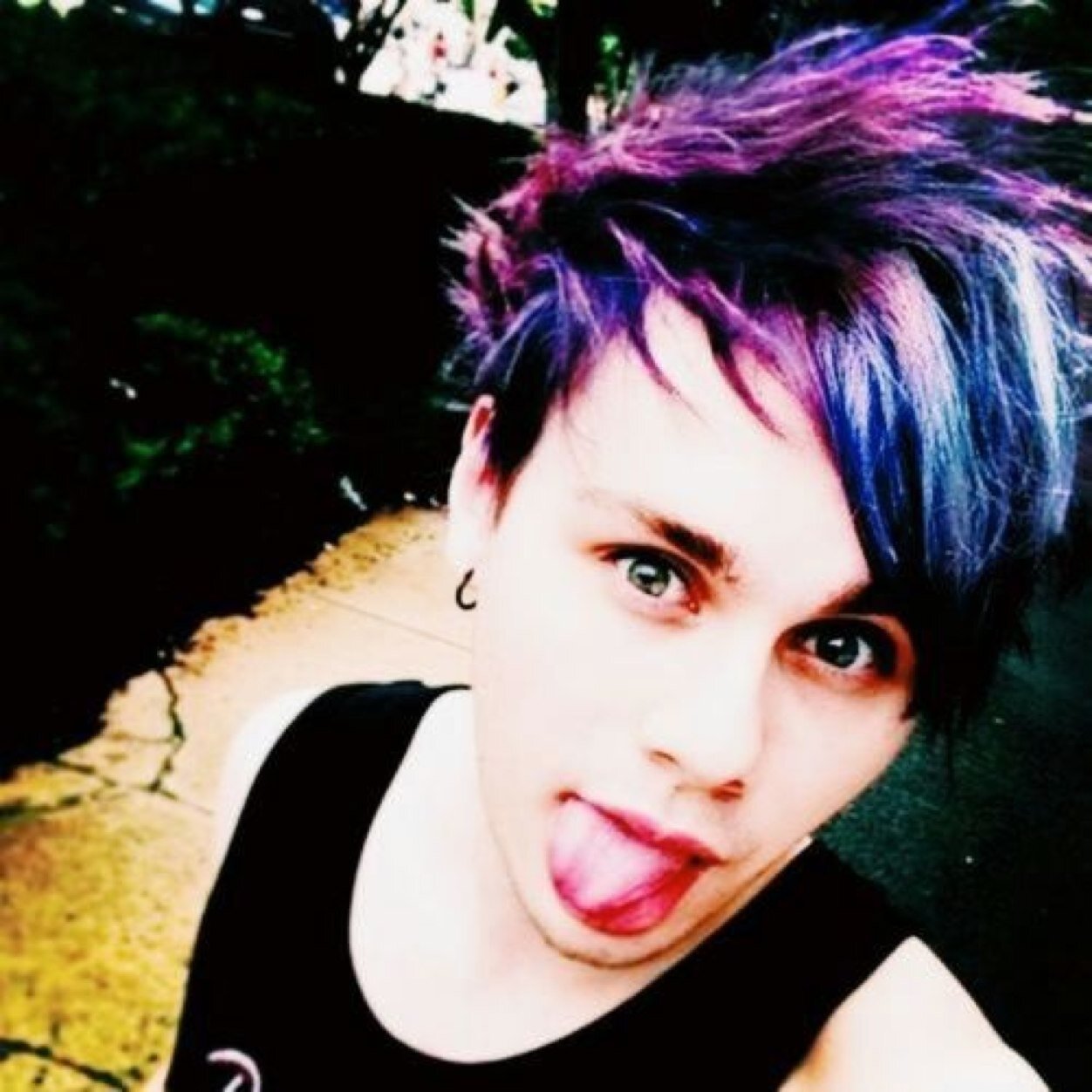 bdksloakzbdn Profile Picture