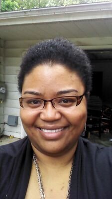 carolinemray's profile picture. 