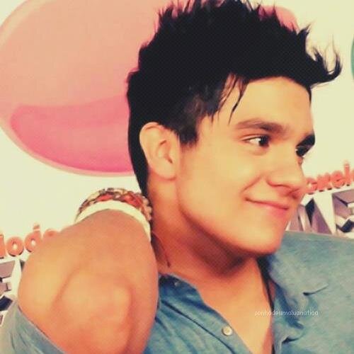 '' Elas são os amores da minha vida,minhas neguinhas '' @LuanSantana
                            
Since:21.02.11