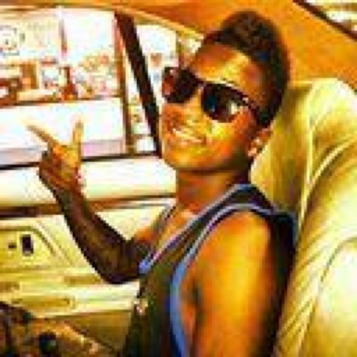 i need a thuq n mhy life n yeen gota be my wife just hole me down wen it get tight