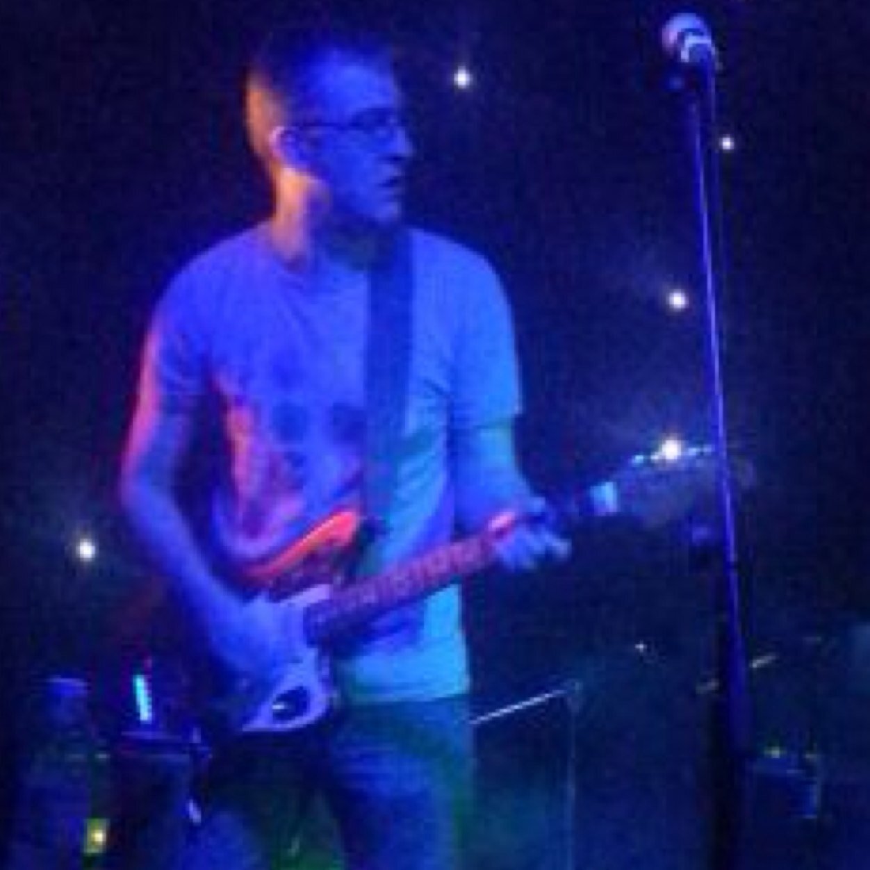 JohnBanks0's profile picture. Player of things with strings.                                         Maker of bespoke fuzzes.