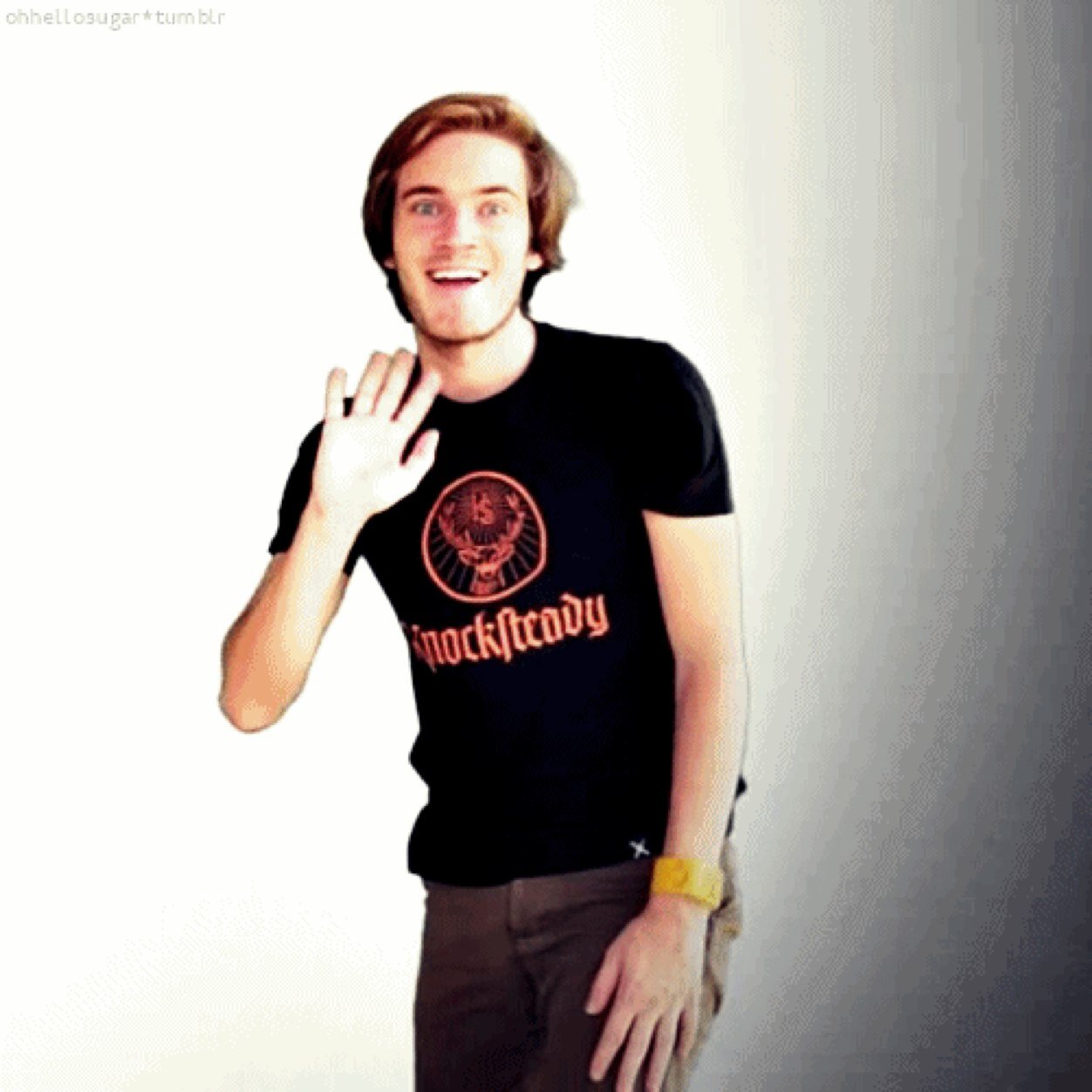 hiiii this is a free follow from @felixmango