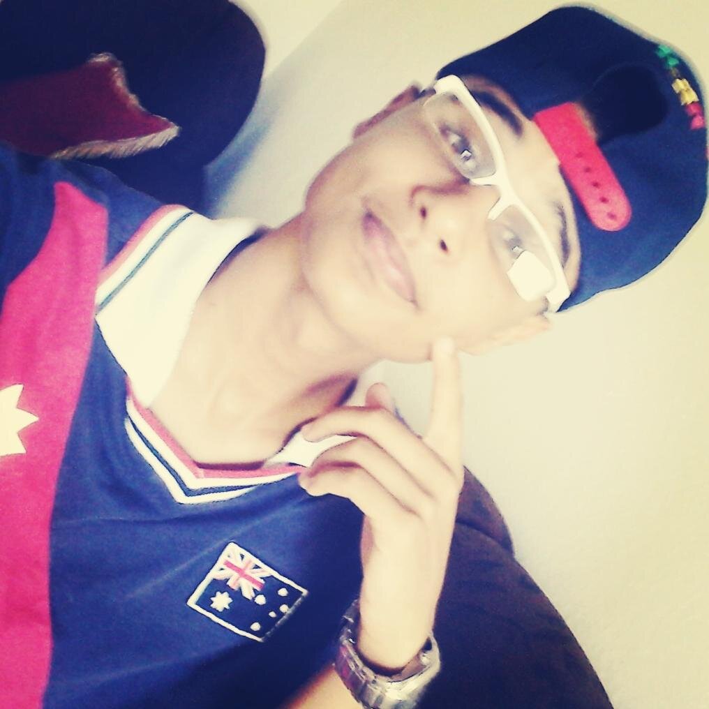 RiicCarvalho's profile picture. A melhor parte de viver é ser feliz ✌                                             Instagram; _riiccarvalho