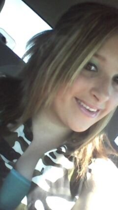my name is ashley moreno im going to be 19 years old