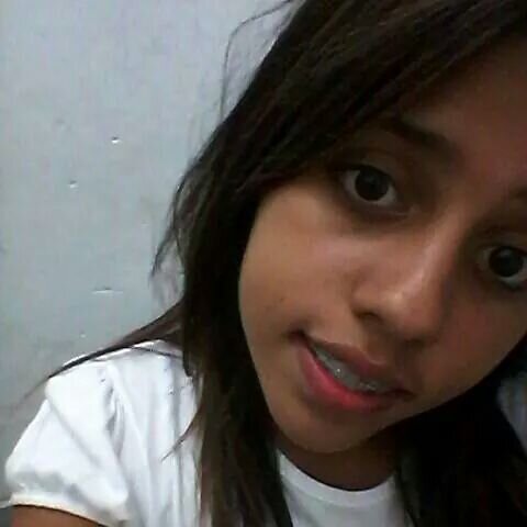 Eu sou assim legal, amiga,linda e onesta pelo menos é oque eu acho se gostou segue sigo de volta'...