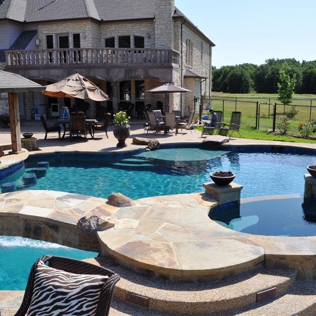 We are custom #poolbuilders serving the #Dallas,Texas area! At Custom Outdoor Trends we make sure that the pool installation process is a positive experience.
