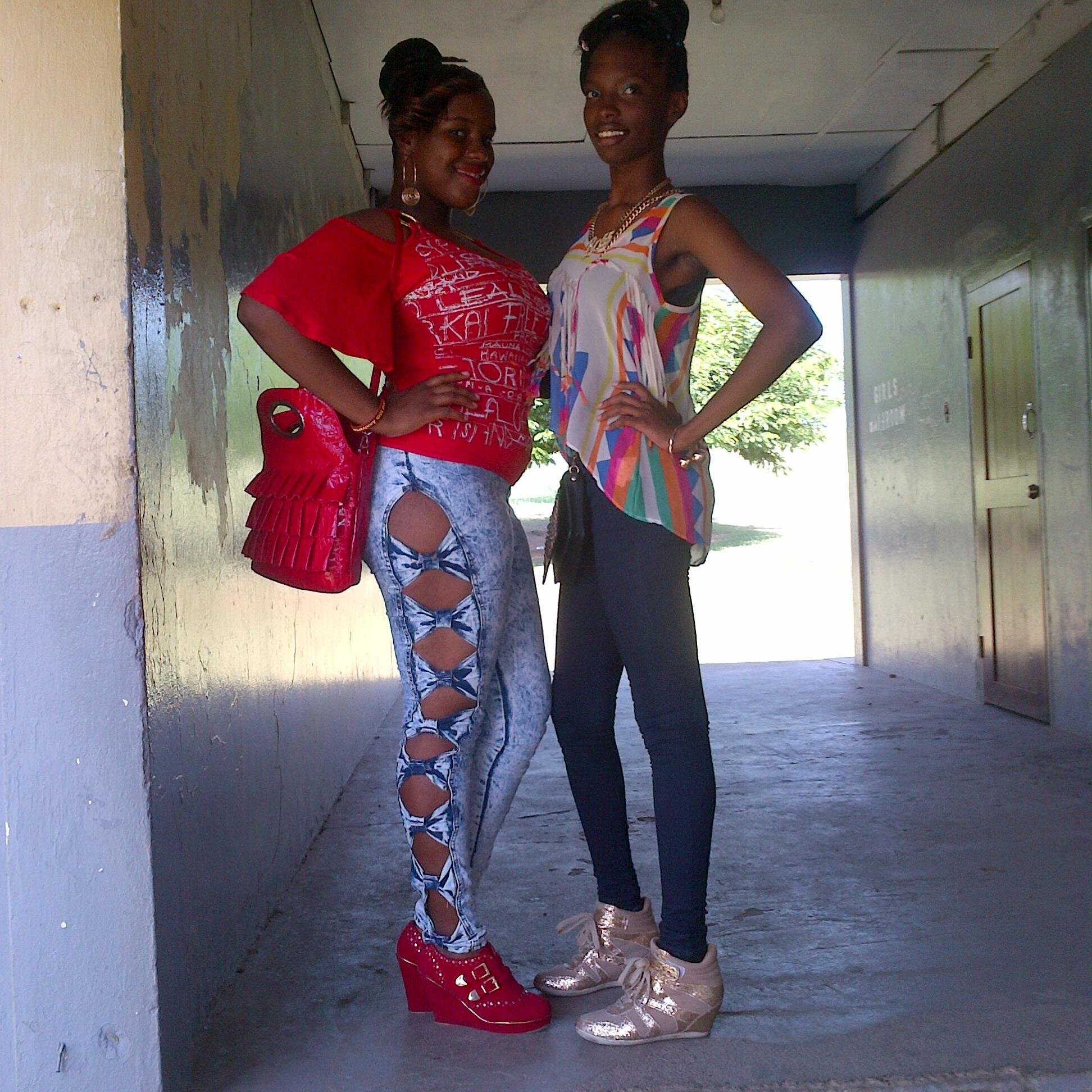 Am_ArII's profile picture. I'm LOUD!!!! But I'm also BAAAADDD!!!!!