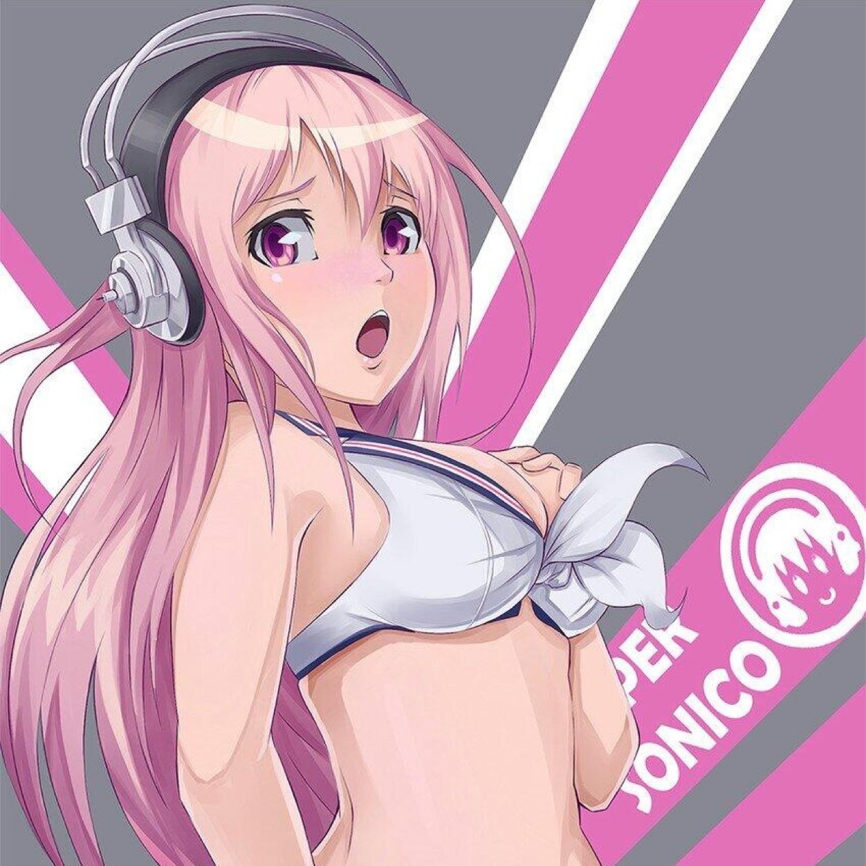 I love singing and making best friends ♥ I hope I can be your friend! #Lesbian #Single