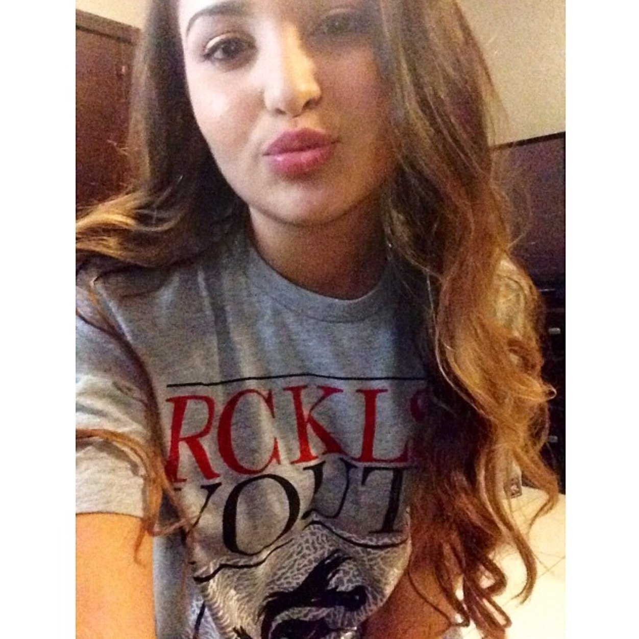 ♛ ''Hey I just met you, and this is cheesy but please be the girl of my dreams'' ♛ @ItssKaylinn