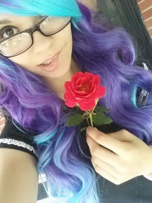 Heey! My name is Alexis. I sing and play piano. My bday is July 29th. I'll be 16!!! Yaay. I love music. Music Is My Life! 20 Days Clean. :) Just tryna survive.