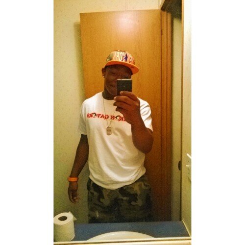 #TeamMiamiHeat | #PittsburghSteelers #CountryBoy |%Anything else yhu wanna knw DM me
