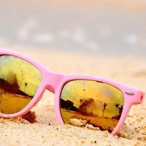 slplessindubai's profile picture. Excuse me if I don't get the chance to kiss the hand that slapped me in the face