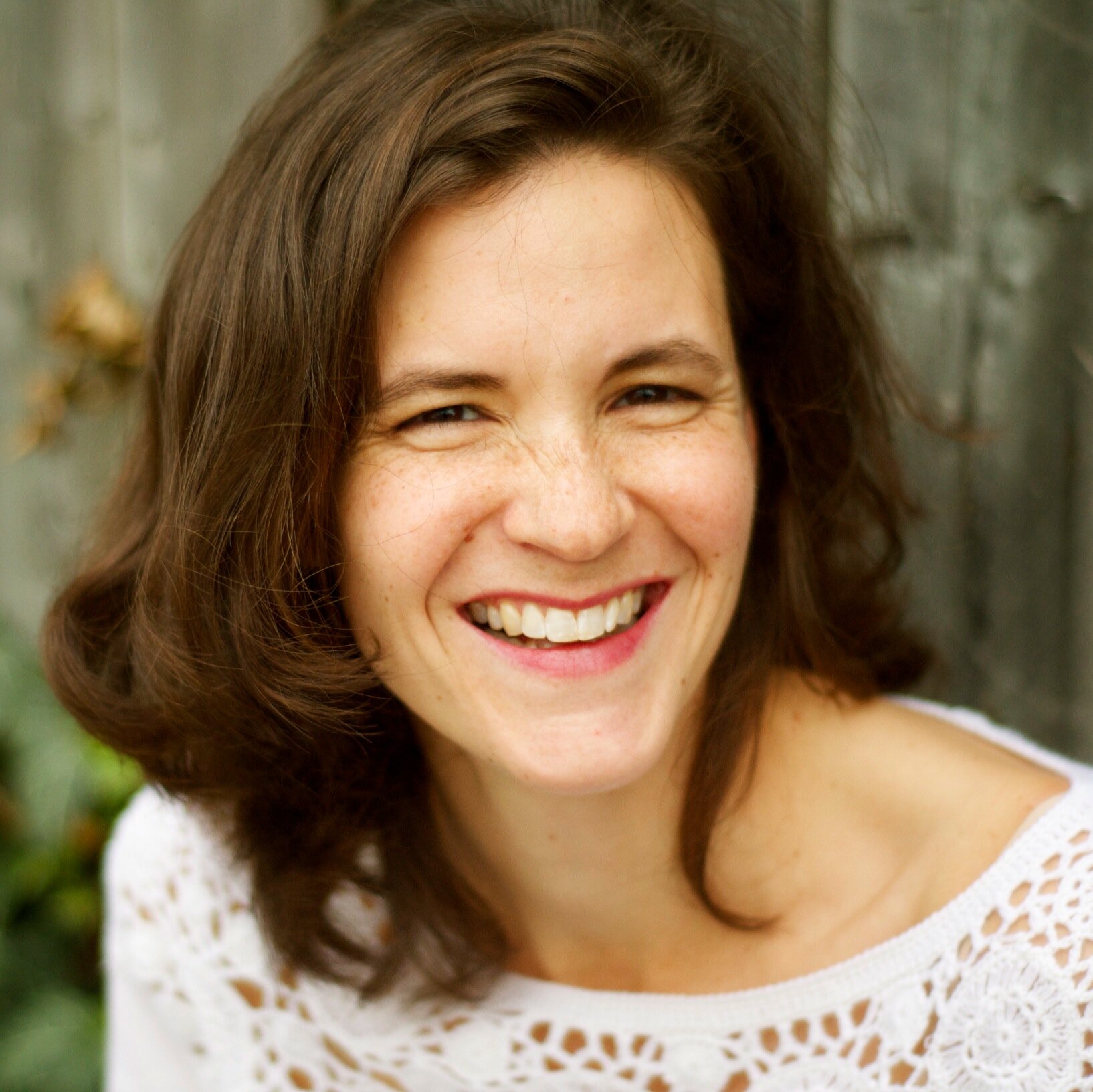 Writer: food & cooking. nutrition. wellness. running. pregnancy. parenting. family. Cookbook Author: Full Belly, Choosing Sides, Almost Meatless. Mom. Runner.