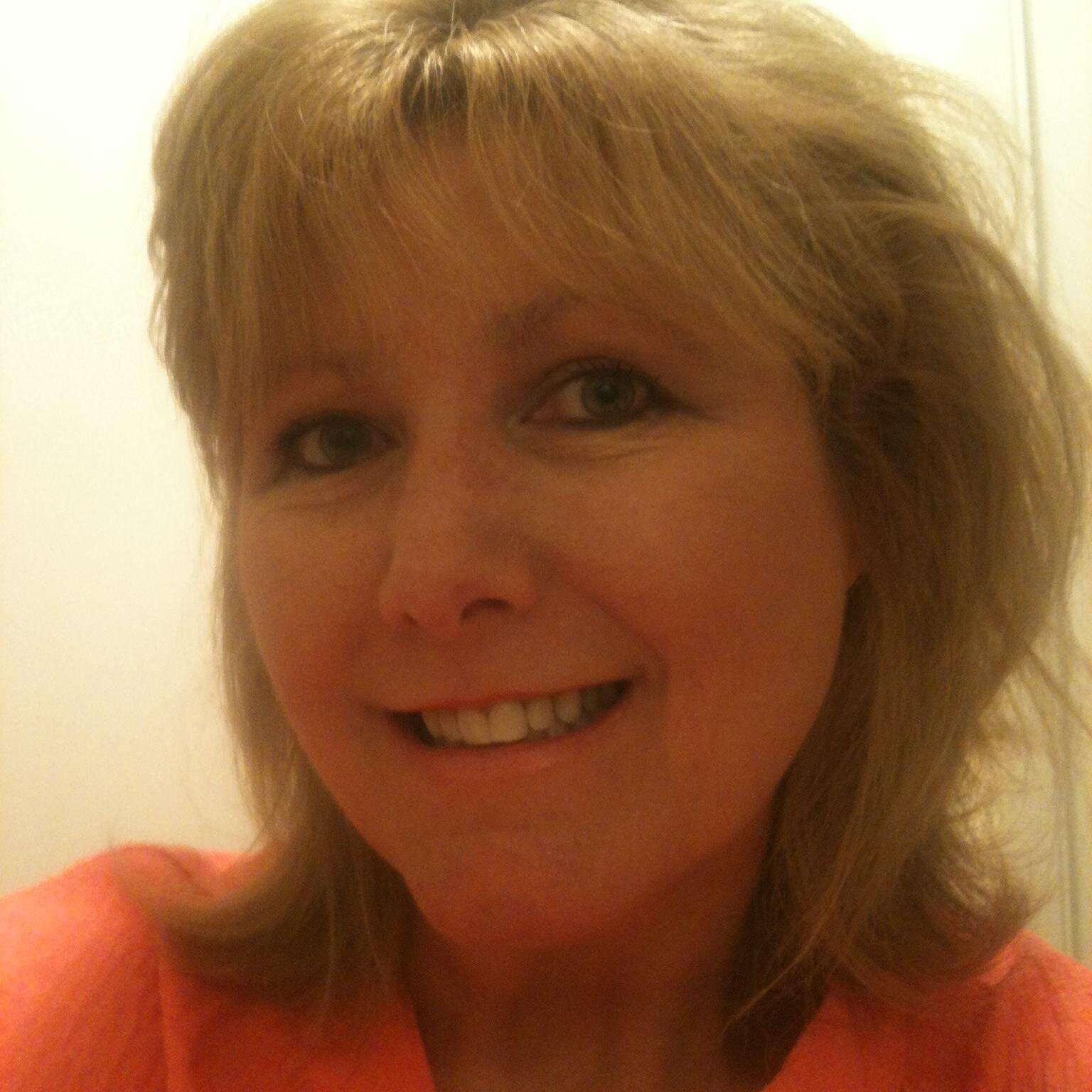 GinaManchego's profile picture. 