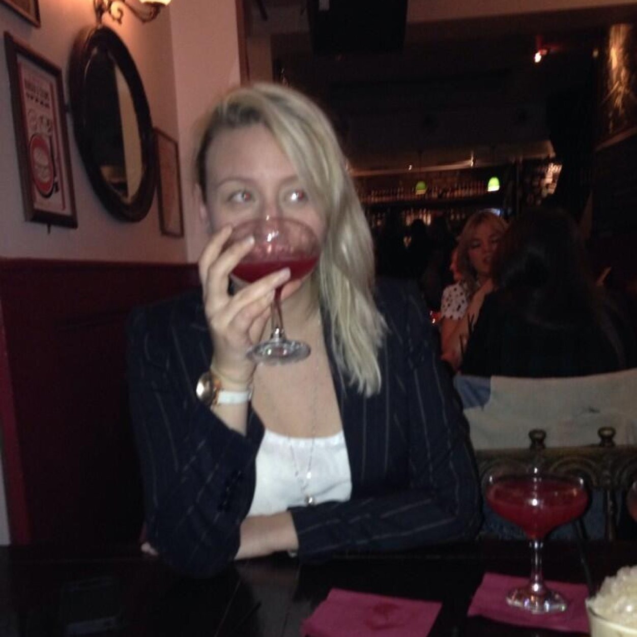 Loves Hot Yoga from Sheffield/Worksop enjoys going out trying new restaurants and bars and spending time with family and friends x