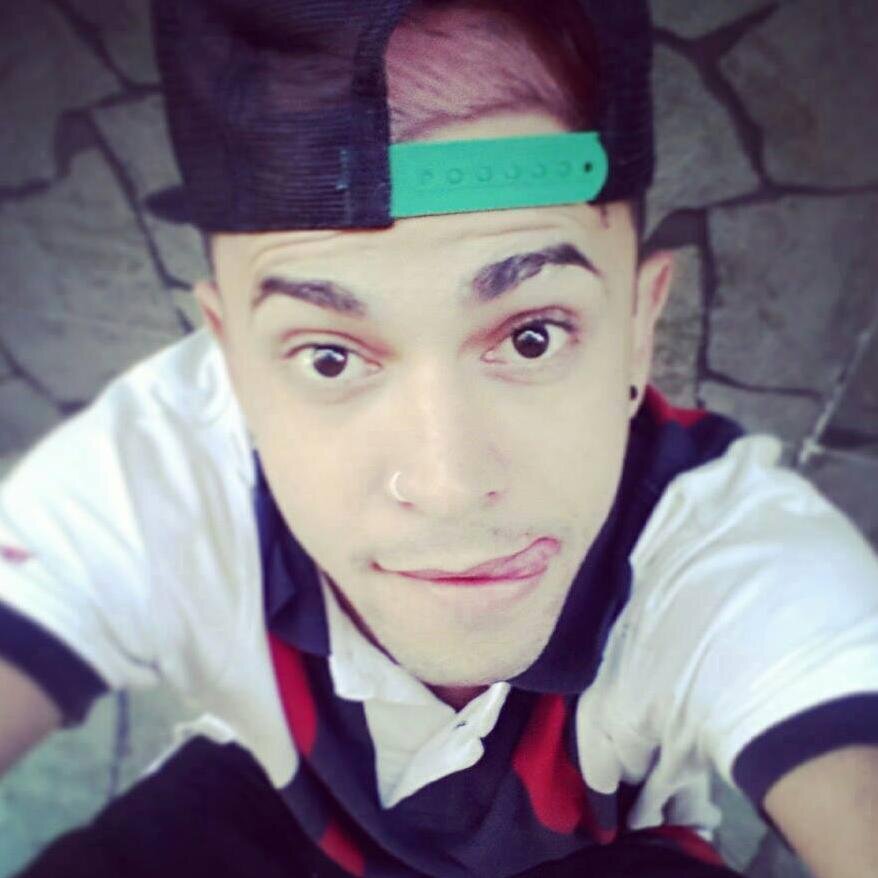 zikabru3's profile picture. 