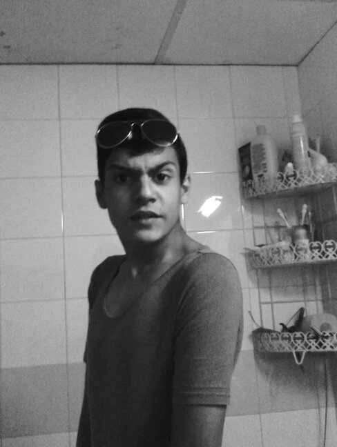 IGaditano's profile picture. loke ago porti no lo boi a cer con nadie :):):)):):):):)):):):):):))::):):):)  seguirme i hos sigo :-)