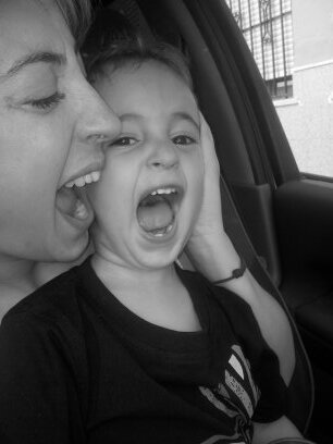 sandraperezguti's profile picture. Desde que tu no me quieres, yo quiero a los animales, y al animal que mas quiero es al buitre carroñero.