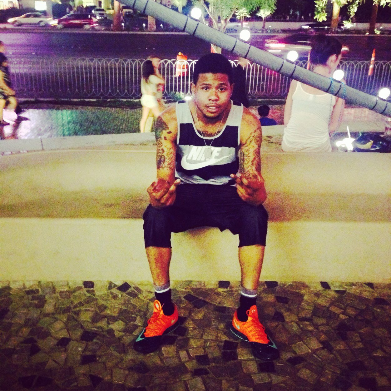 _TayBaker's profile picture. www.fuckanyniggawhoainttrynagetnomoney