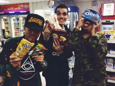@GabrielaRippi me seguiu dia19.03.14