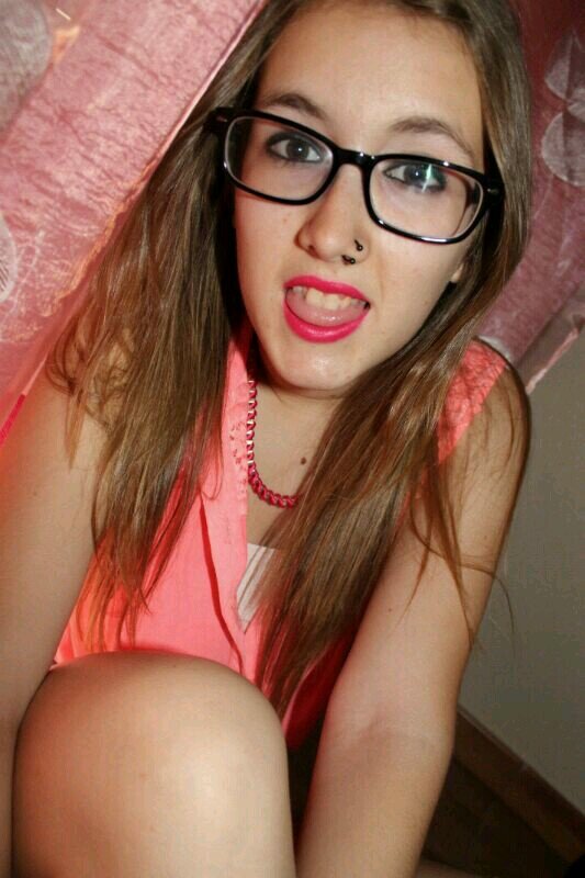 Dando por saco desde el 98 Madrilista hasta la muerte.♥Aprendi que, sonriendo todo es mas facil :) Nunca te olvidare abu♥ Te Quiero