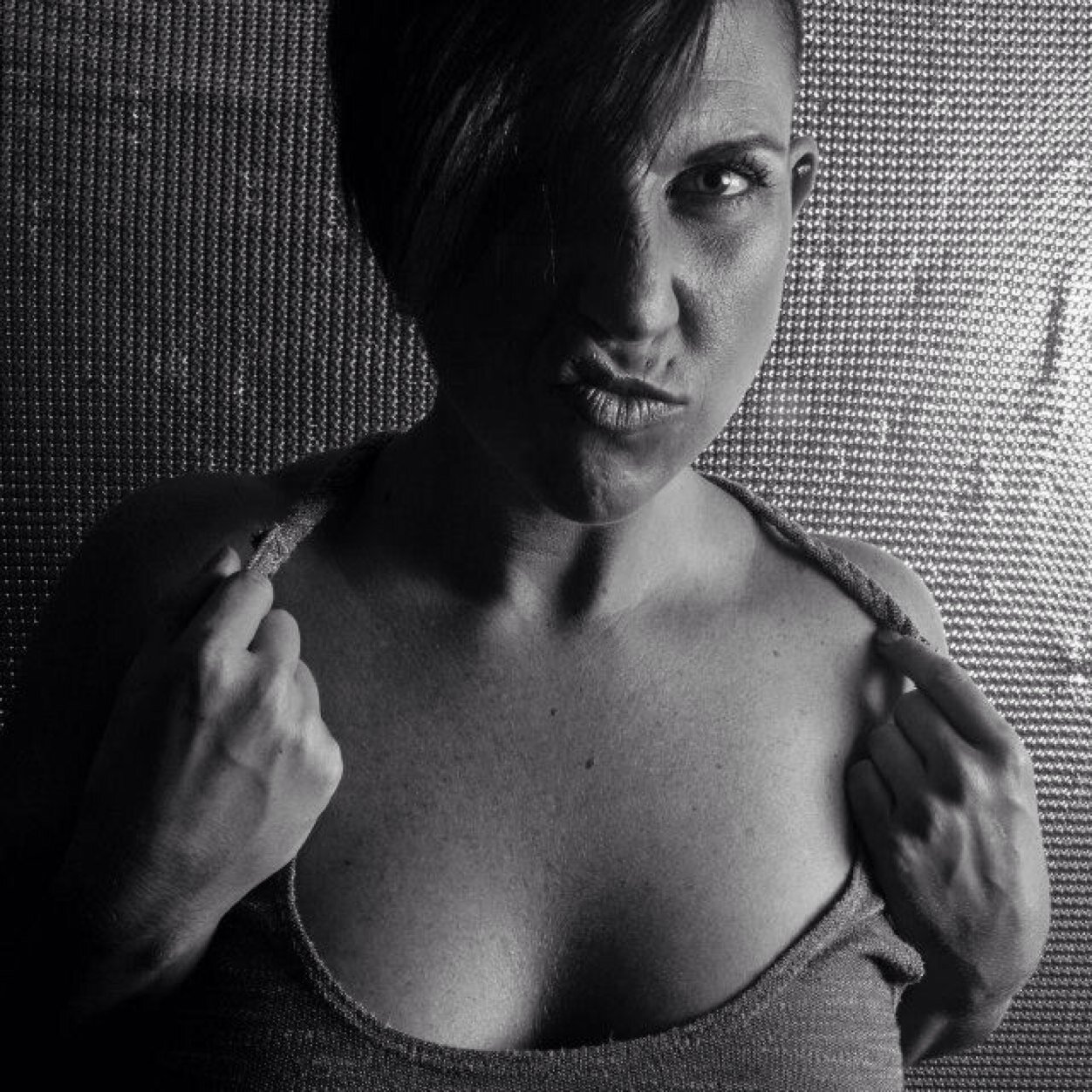 FitnessLindsi's profile picture. IG NAME : Fitnesslindsi
☀️ District Manager for Riviera Tan ☀️
#Girlswithmohawks
#Girlswithmuscle
#Sexyfitchick