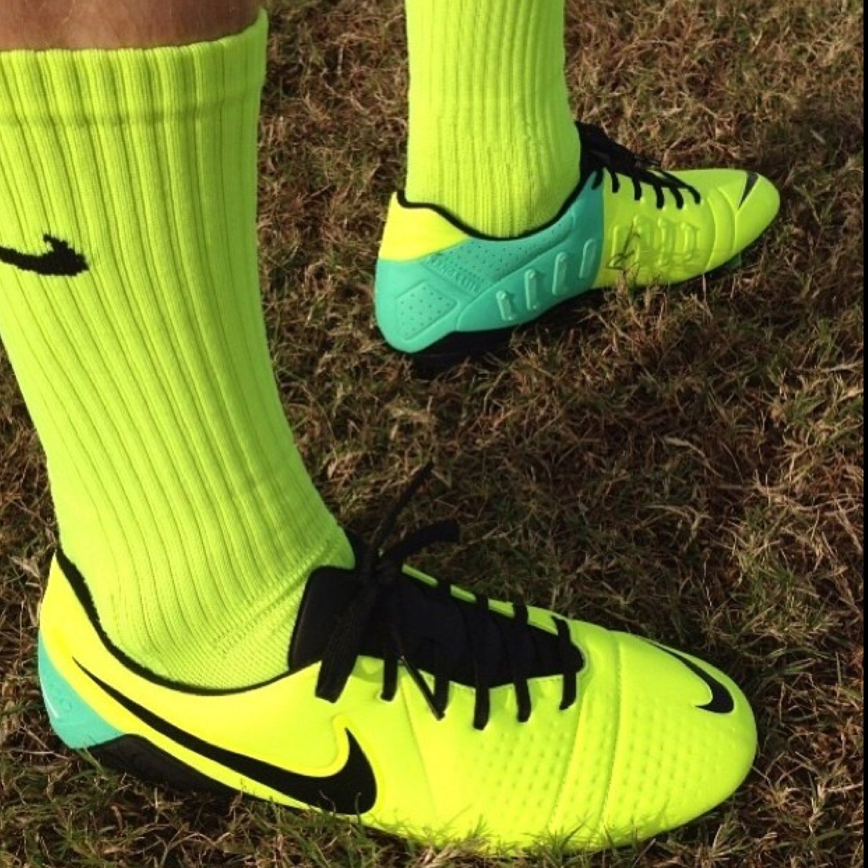 Bringing you daily pictures of the hottest Nike soccer boots out there! We are doing giveways starting July 1st! Be sure to tell your friends about it!