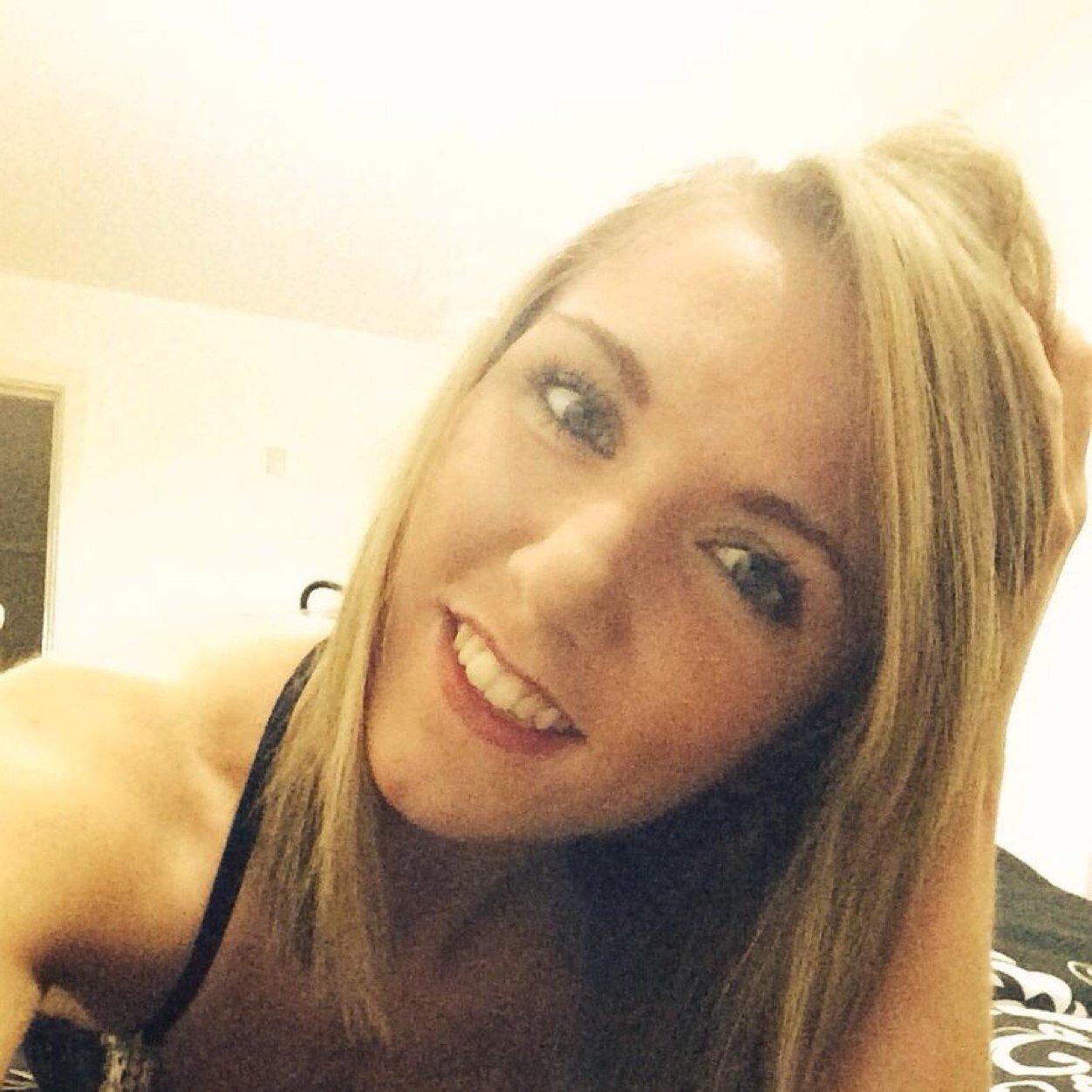 TheLifeOf_Ellie's profile picture. You learn something new every day.