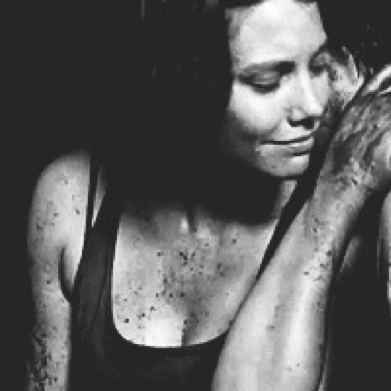 I lost everyone. But I found Glenn, he's my world and I'll never be without him, not again. || #TWDFamily || Single. || #Gleggie