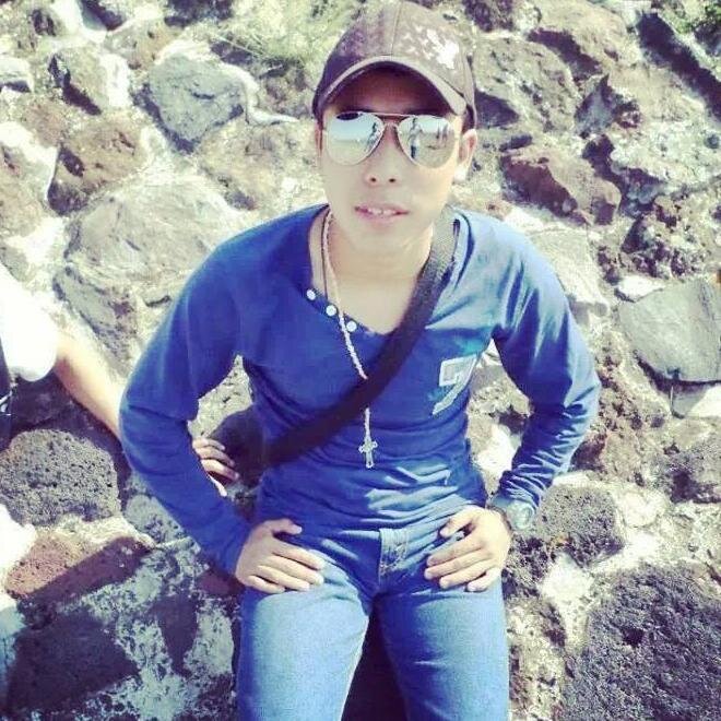 la ley de la vida morir o matar ,prefiero matar a que me maten :)