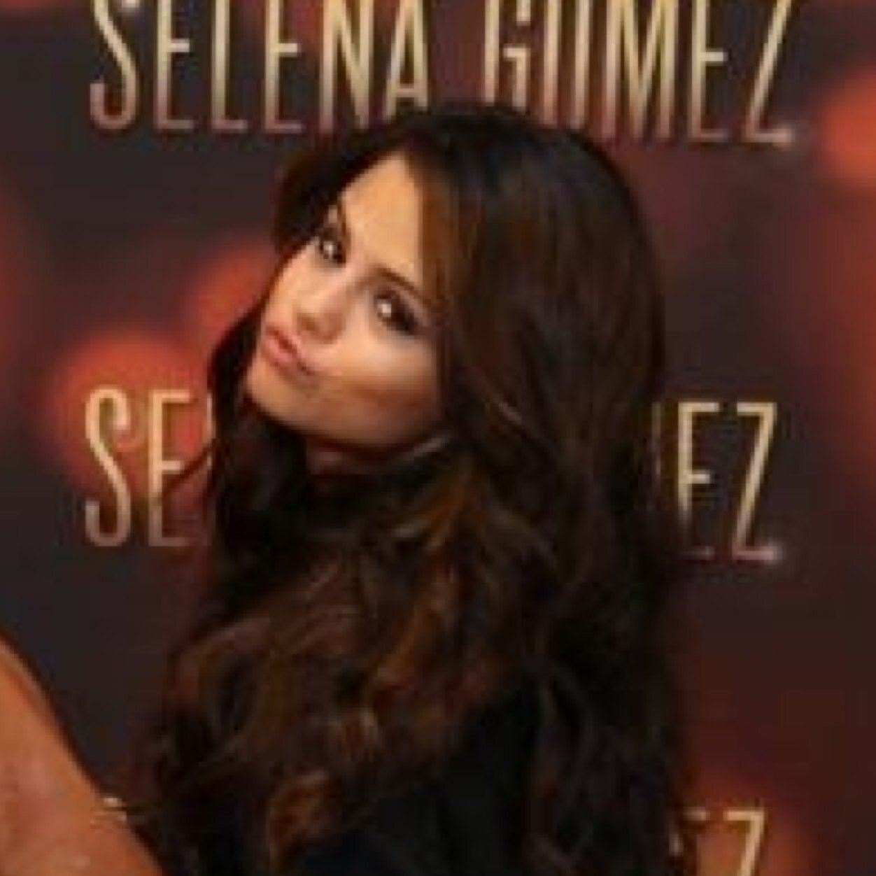 Tweet or DM us your favorite Selena meet and greets!