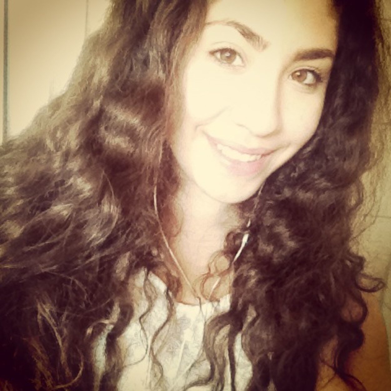 Hey! I'm Irene and I'm 17! I'm a baller and musician! So yeah..follow me if you want :D